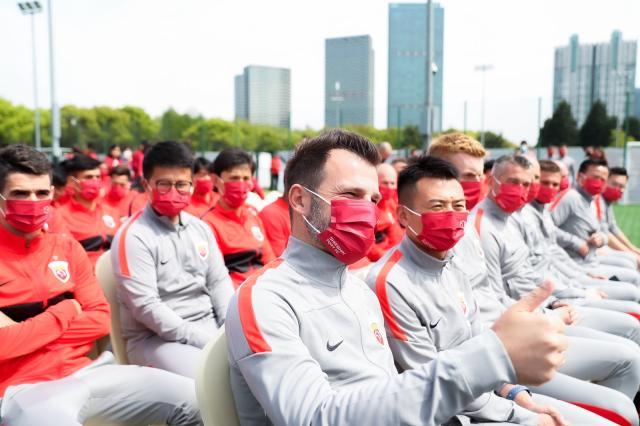 Ladbrokes官网-海港慎言夺冠藏不住雄心 莱科：我更想换一种说法